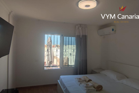 Villa for sale in Torviscas, Tenerife, Spain 6 bedrooms, 200 sq.m. No. 54888 - photo 25