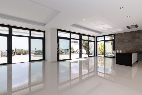 Villa for sale in Finestrat, Alicante, Spain 4 bedrooms, 400 sq.m. No. 53730 - photo 12