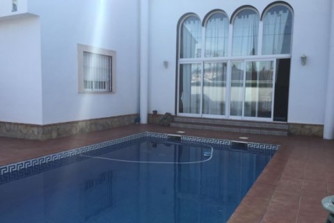 Villa for sale in L'Eliana, Valencia, Spain 5 bedrooms, 392 sq.m. No. 53812 - photo 8