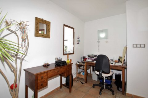 Villa for sale in Teulada, Alicante, Spain 5 bedrooms, 409 sq.m. No. 54439 - photo 4