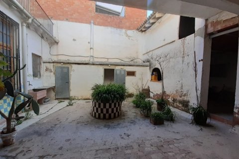 House for sale in Valencia, Spain 4 bedrooms, 300 sq.m. No. 53906 - photo 3