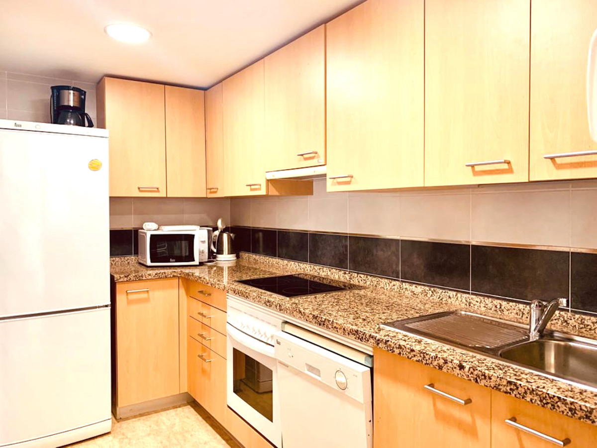 Apartamento en Estepona, Málaga, España 2 dormitorios, 96 m2 No. 55419