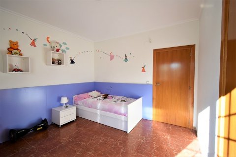 Villa for sale in L'Eliana, Valencia, Spain 4 bedrooms, 500 sq.m. No. 53904 - photo 12