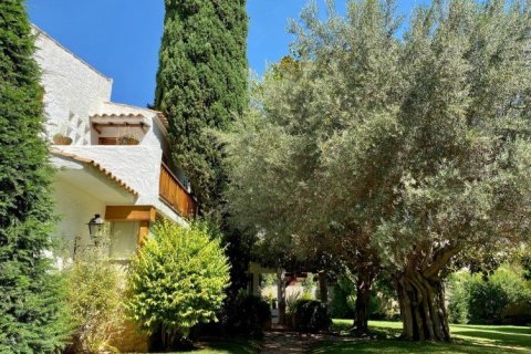 Villa for sale in Rocafort, Valencia, Spain 6 bedrooms, 690 sq.m. No. 53879 - photo 23