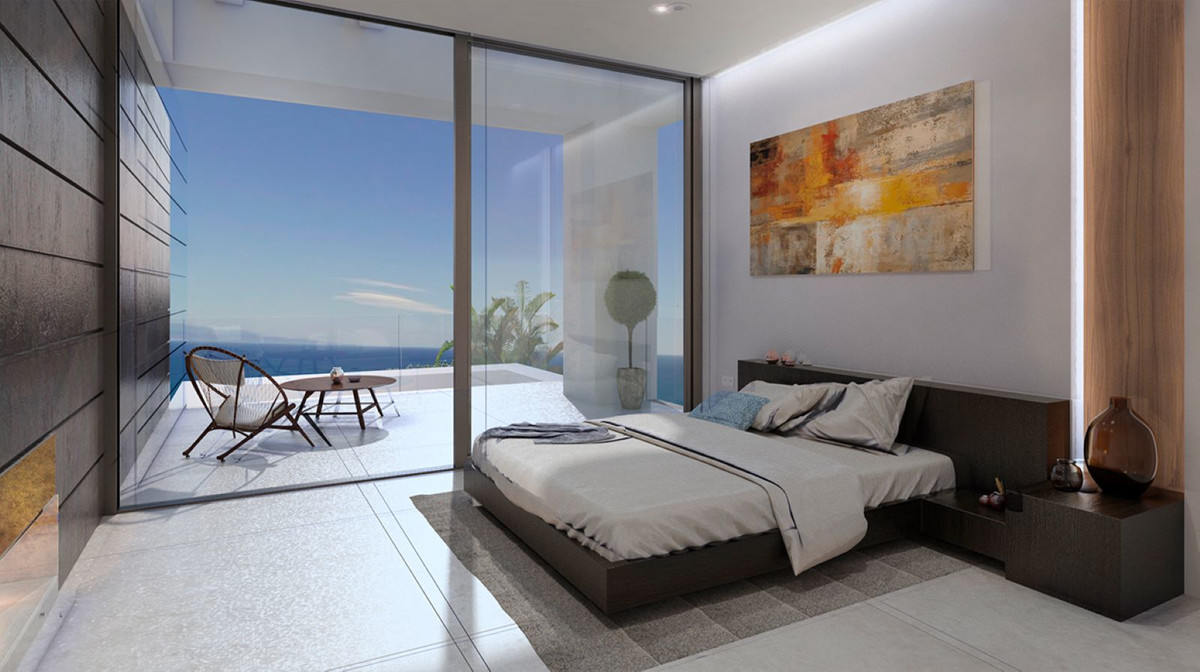 Villa i Manilva, Malaga, Spanien 4 sovrum, 223 kvm. Nr. 55373