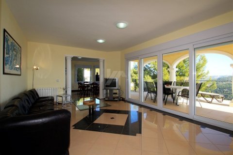 Villa for sale in Calpe, Alicante, Spain 3 bedrooms, 179 sq.m. No. 54460 - photo 4