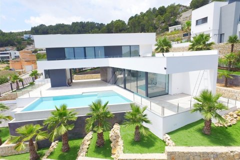 Villa for sale in Javea, Alicante, Spain 3 bedrooms, 374 sq.m. No. 54466 - photo 1