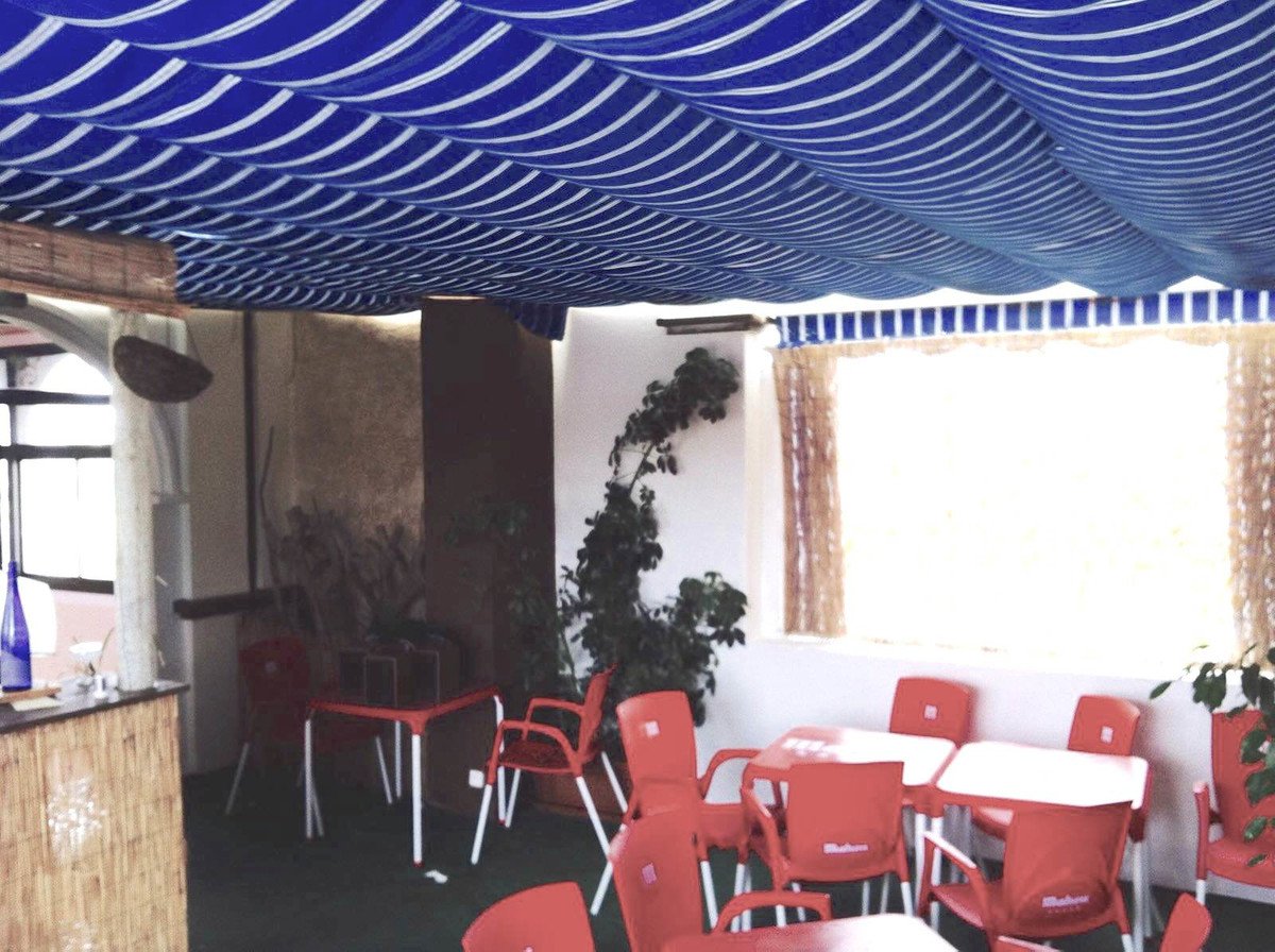 Cafetería / restaurante en Marbella Golden Mile, Málaga, España 175 m2 No. 55353