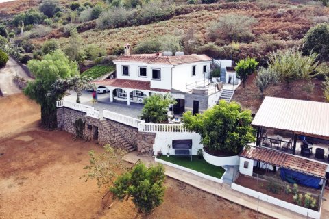 Finca for sale on Gran Canaria, Spain 5 bedrooms, 326 sq.m. No. 55199 - photo 2