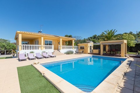 Villa for sale in Olocau, Valencia, Spain 4 bedrooms, 254 sq.m. No. 53895 - photo 1