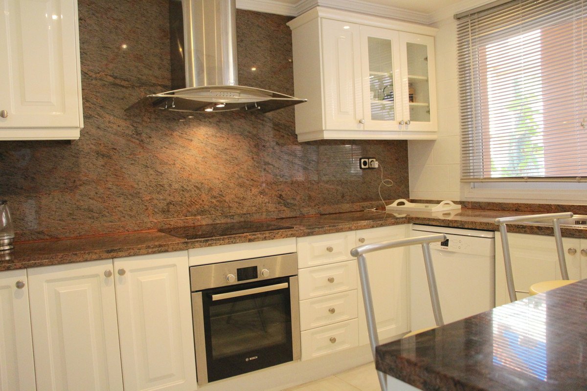 Appartamento a Nueva Andalucia, Malaga, Spagna 3 camere da letto, 202 mq. N° 55342