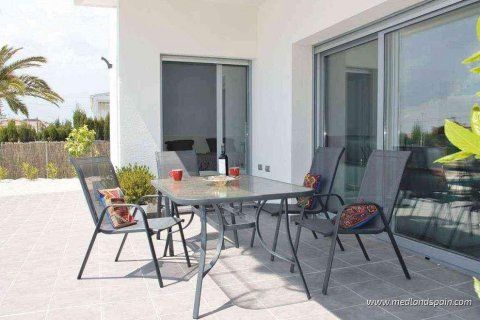 Villa for sale in Ciudad Quesada, Alicante, Spain 3 bedrooms, 120 sq.m. No. 54655 - photo 8