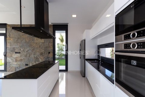 Villa for sale in Finestrat, Alicante, Spain 4 bedrooms, 400 sq.m. No. 53730 - photo 16