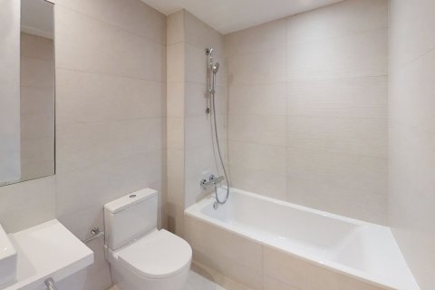 Apartment for sale in Barcelona, Spain 3 bedrooms, 74 sq.m. No. 57368 - photo 8