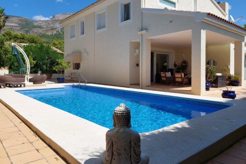 Villa for sale in Altea, Alicante, Spain 3 bedrooms, 351 sq.m. No. 55696 - photo 1