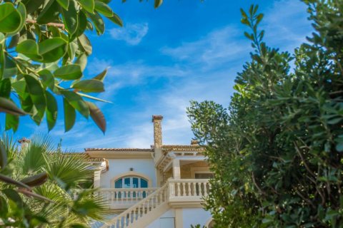 Villa for sale in Santa Ponsa, Mallorca, Spain 3 bedrooms, 298 sq.m. No. 37595 - photo 10