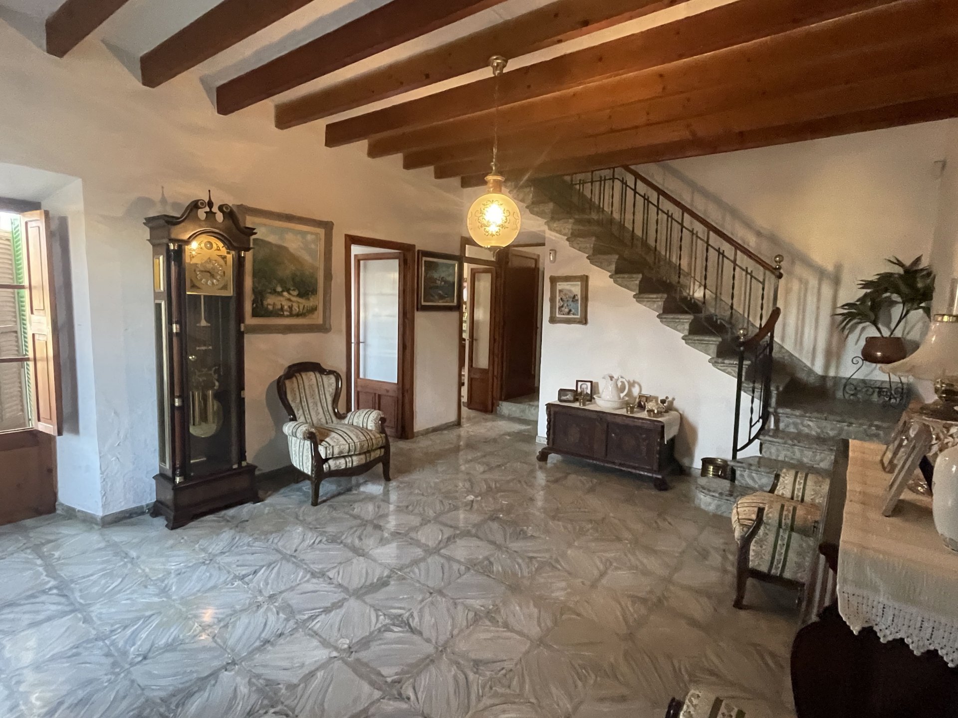Kaupunkipientalo Selva, Mallorca, Espanja 4 makuuhuonetta, 250 m2 No. 56609