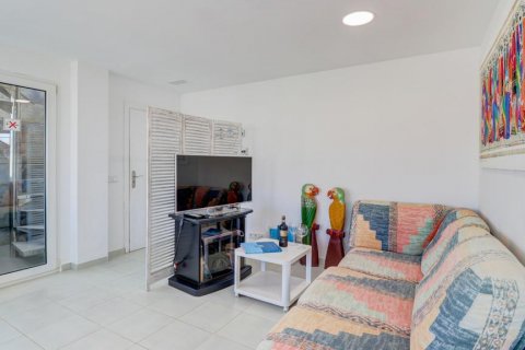 Apartment for sale in Port De Pollenca, Mallorca, Spain 2 bedrooms, 65 sq.m. No. 57028 - photo 4