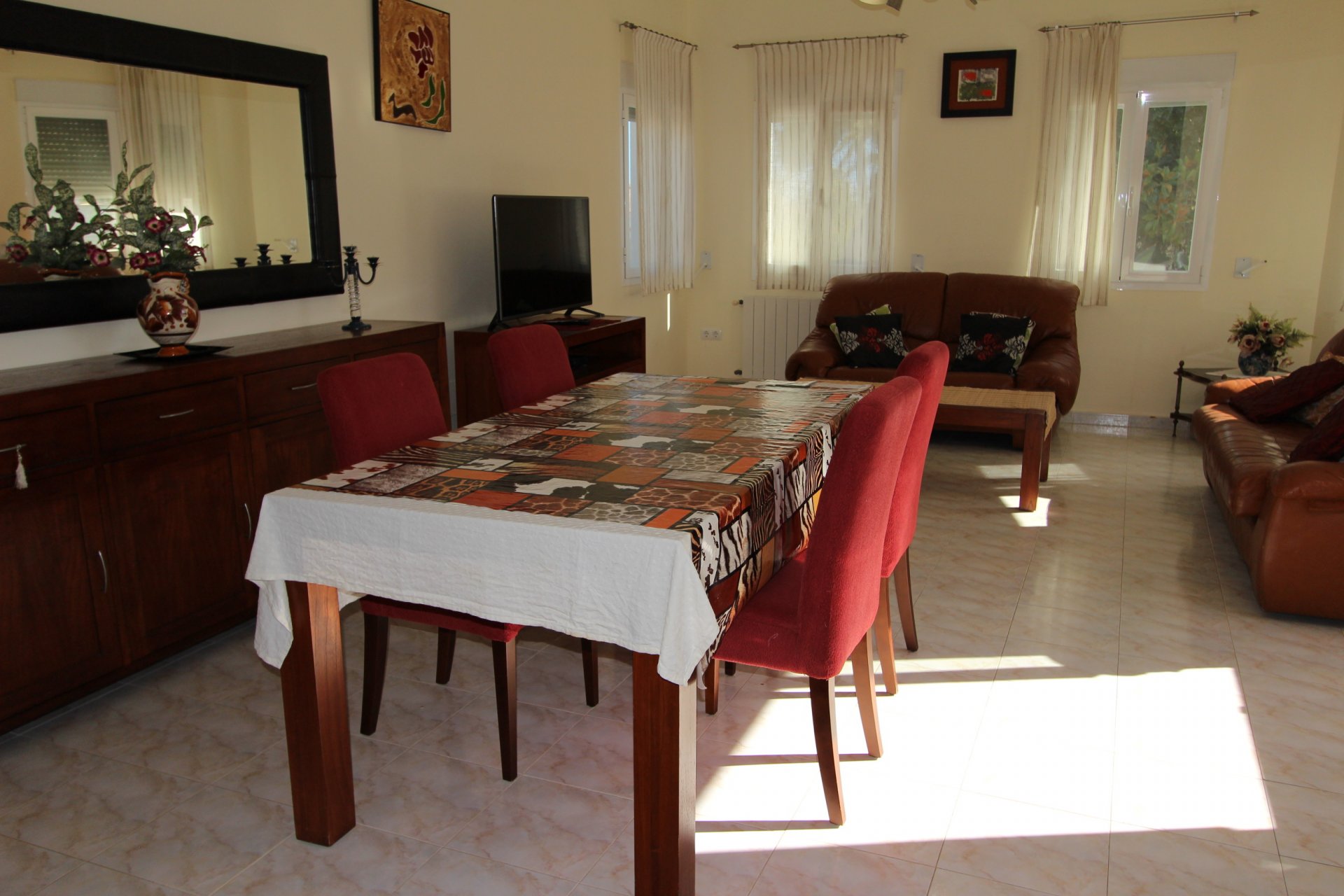 Villa i Calpe, Alicante, Spanien 3 sovrum, 160 kvm. Nr. 57073