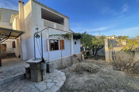 Townhouse for sale in Selva, Mallorca, Spain 4 bedrooms, 250 sq.m. No. 56609 - photo 2