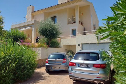Villa for sale in Altea, Alicante, Spain 3 bedrooms, 351 sq.m. No. 55696 - photo 4