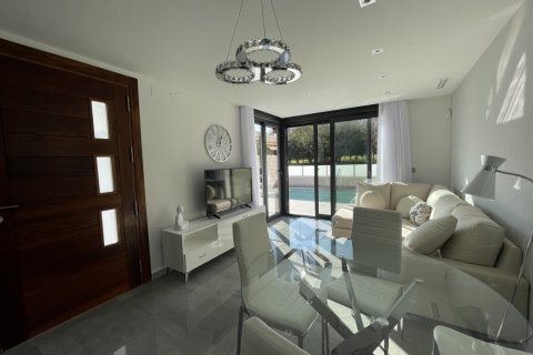 Villa for sale in Los Altos, Alicante, Spain 3 bedrooms, 175 sq.m. No. 56194 - photo 3