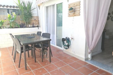 Bungalow for sale in Albir, Alicante, Spain 3 bedrooms, 95 sq.m. No. 56788 - photo 2