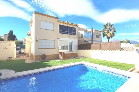 Villa for sale in Albir, Alicante, Spain 3 bedrooms, 220 sq.m. No. 56774 - photo 1