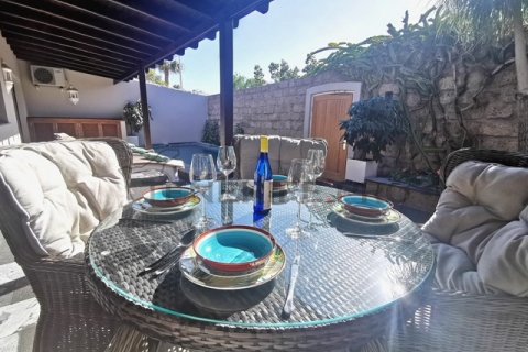 Villa for sale Adeje, Tenerife, Spain 2 bedrooms,  No. 57830 - photo 9
