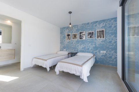 Villa for sale in La Manga del Mar Menor, Murcia, Spain 3 bedrooms, 134 sq.m. No. 58500 - photo 9