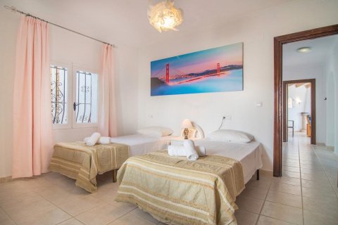 Villa for sale in Moraira, Alicante, Spain 8 bedrooms, 264 sq.m. No. 59387 - photo 8