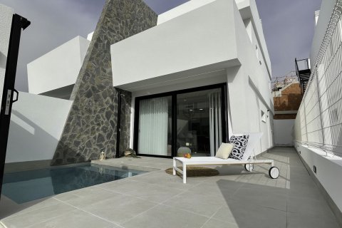 Villa for sale in San Javier, Murcia, Spain 3 bedrooms, 94 sq.m. No. 59084 - photo 1