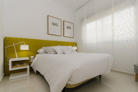 Villa for sale in Campoamor, Alicante, Spain 4 bedrooms, 157 sq.m. No. 58013 - photo 3