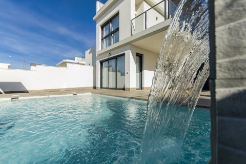 Villa for sale in San Miguel de Salinas, Alicante, Spain 4 bedrooms, 135 sq.m. No. 58008 - photo 3