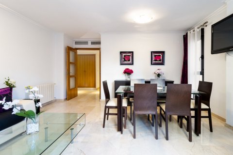 Apartment for sale in Alicante, Spain 3 bedrooms, 108 sq.m. No. 58990 - photo 2