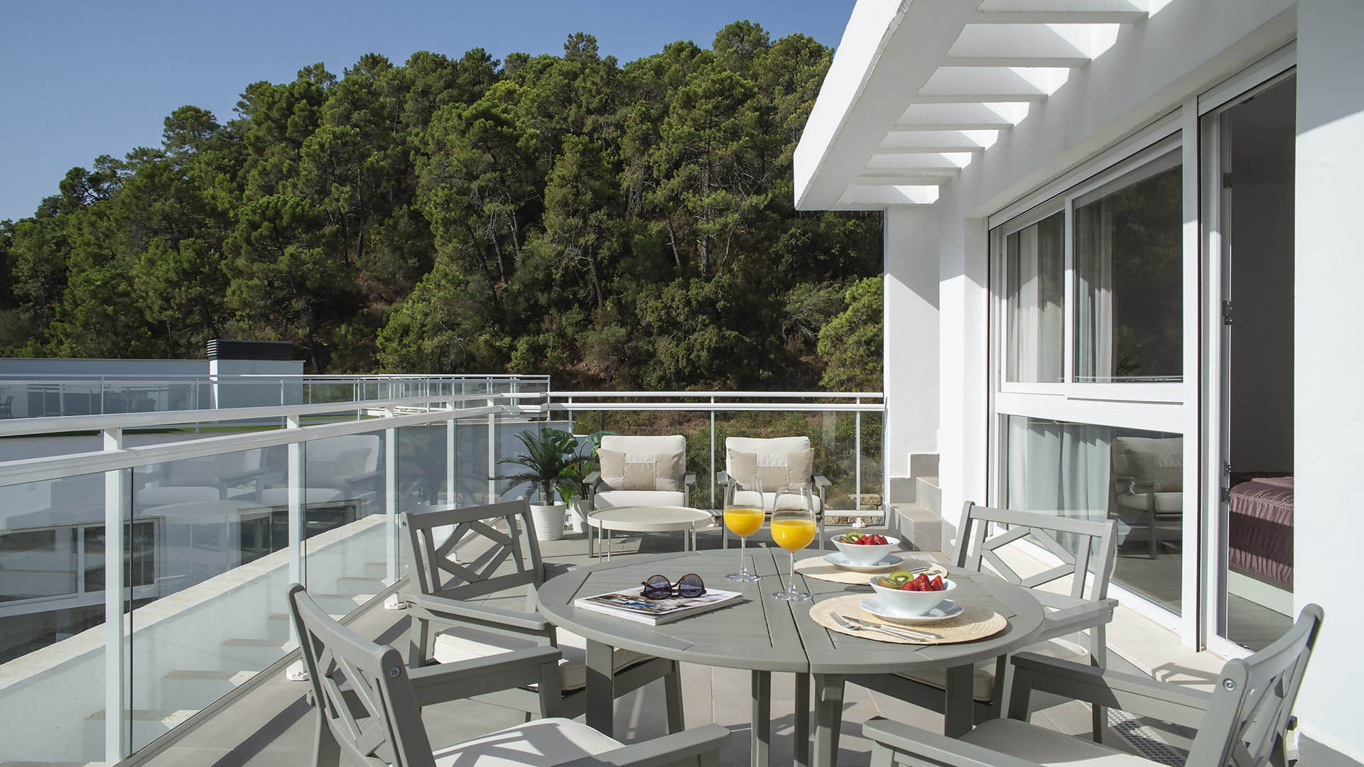 Riverside Homes Benahavis, Malaga, Spānijā Nr. 50357