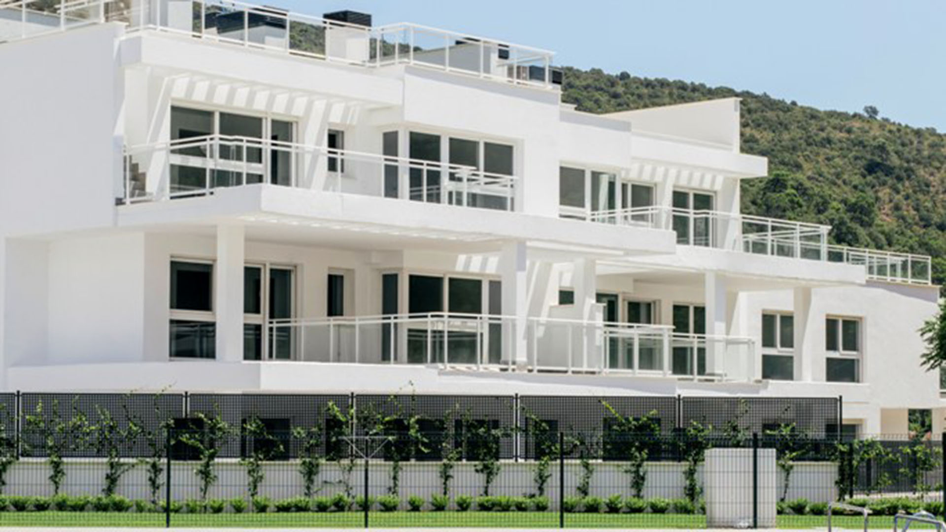 Riverside Homes Benahavis, Malaga, Spānijā Nr. 50357
