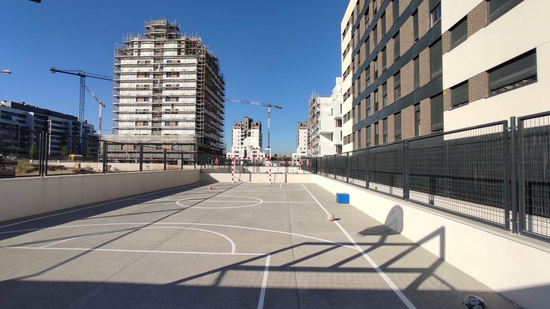 Solaris in Madrid, Spain No. 59777