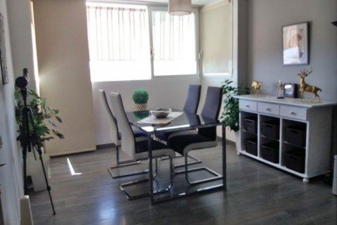 Apartment for sale in Benidorm, Alicante, Spain 2 bedrooms, 80 sq.m. No. 58332 - photo 3