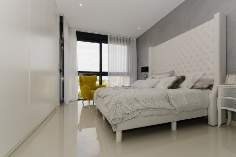 Villa for sale in Campoamor, Alicante, Spain 4 bedrooms, 157 sq.m. No. 58013 - photo 8