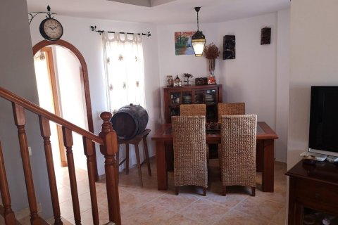 Bungalow for sale in Gran Alacant, Alicante, Spain 2 bedrooms, 80 sq.m. No. 58407 - photo 4