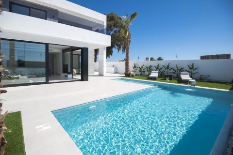Villa for sale in San Javier, Murcia, Spain 3 bedrooms, 115 sq.m. No. 58119 - photo 3