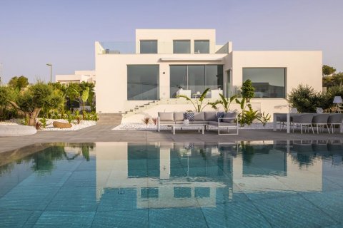 Villa for sale in San Miguel de Salinas, Alicante, Spain 4 bedrooms, 480 sq.m. No. 58466 - photo 6