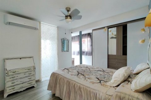 Apartment for sale in Benidorm, Alicante, Spain 3 bedrooms, 130 sq.m. No. 59394 - photo 8