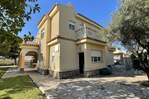 Villa for sale in Cabo Roig, Alicante, Spain 4 bedrooms, 245 sq.m. No. 59028 - photo 5