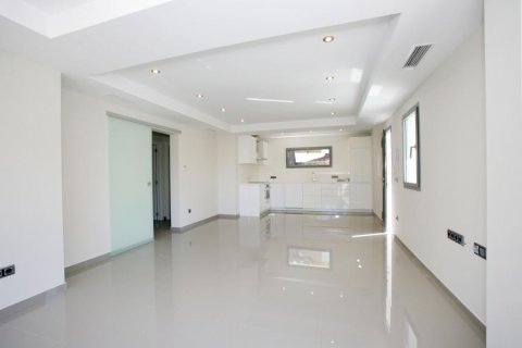 Villa for sale in Moraira, Alicante, Spain 3 bedrooms, 109 sq.m. No. 59038 - photo 8