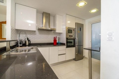 Apartment for sale in Punta Prima, Alicante, Spain 3 bedrooms, 107 sq.m. No. 59437 - photo 10