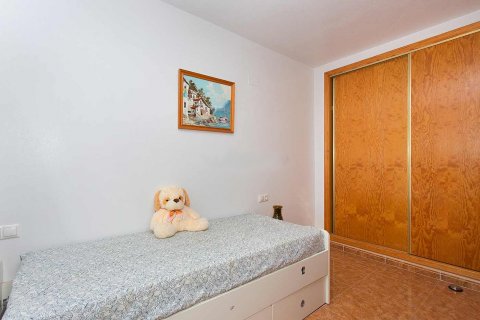 Villa for sale in Villamartin, Alicante, Spain 3 bedrooms, 218 sq.m. No. 58475 - photo 5