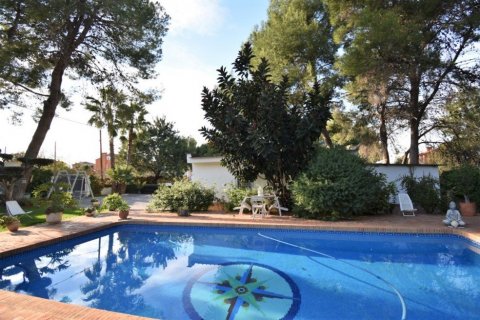 Villa for sale in L'Eliana, Valencia, Spain 5 bedrooms, 450 sq.m. No. 59457 - photo 3