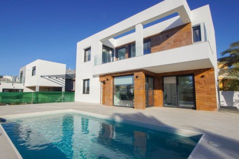 Villa for sale in Torrevieja, Alicante, Spain 3 bedrooms, 117 sq.m. No. 58256 - photo 1